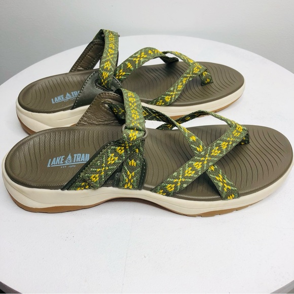 NWOT Lake & Trail Bailey green & yellow slip on sandals SZ 9M  RR1 - Picture 5 of 11